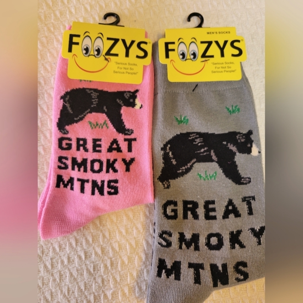 2 pr Socks Men's & Women's